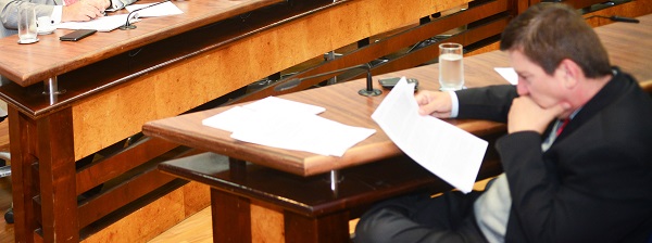 Deputado Marco Aurélio na sessão final da CPI. Foto: Márcia Yamamoto/AL
