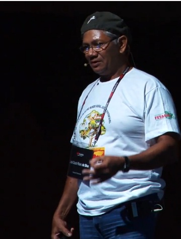 Zé Cláudio Ribeiro dá palestra no TEDxAmazônia, em novembro de 2010, antes de ser assassinado. Foto: Reprodução/TEDxAmazônia