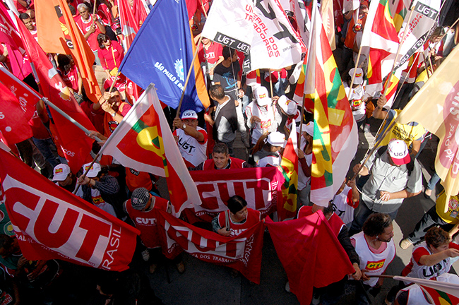 Centrais sindicais fazem vigília contra PL das Terceirizações