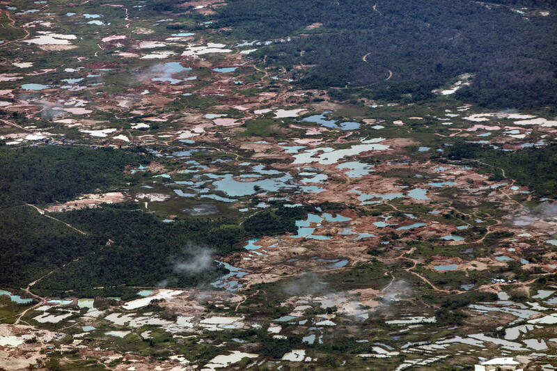 Garimpo ilegal avança em áreas protegidas na Amazônia. A terra indígena Kayapó (PA) é uma das mais afetadas (Fotos: Marizilda Cruppe/Greenpeace)