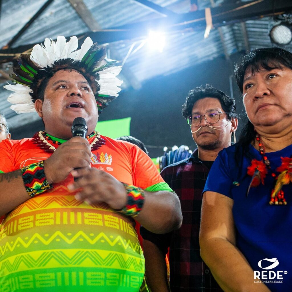 Marivelton Baré é candidato a prefeito de São Gabriel da Cachoeira (AM) pela Rede. Cidade tem cinco candidatos indígenas e um branco (Foto: Divulgação)