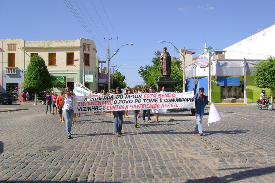 O Movimento 21 realiza todos os anos, em 21 de abril, uma série de atividades em homenagem a Zé Maria do Tomé, no município de Limoeiro do Norte, no Ceará (Foto: Melquíades Júnior)