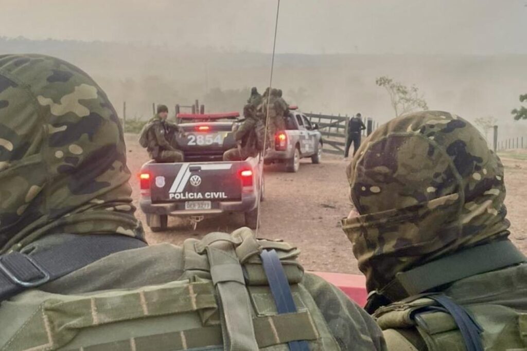 Agentes policiais realizaram a operação ainda na madrugada de sexta-feira, segundo os trabalhadores rurais; Corporação alega que grupo está envolvido com uma série de crimes (Foto: Divulgação/Polícia Civil Pará)