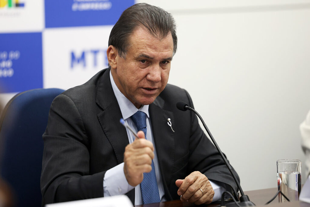 Brasília (DF), 28/03/2025 - O Ministro do Trabalho e Emprego, Luiz Marinho, apresenta os dados do Novo Cadastro Geral de Empregados e Desempregados (Novo Caged) referentes ao mês de fevereiro de 2025. Foto: José Cruz/Agência Brasil