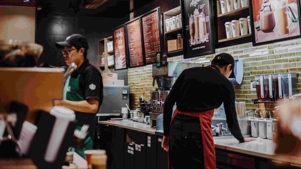 Cooxupé ranks among Forbes’ 100 largest agribusiness companies in Brazil and supplies international coffee companies such as Starbucks (Photo: Asael Pena/Unsplash)