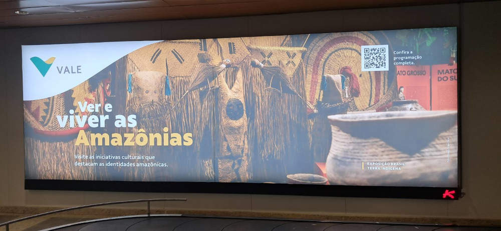 Propaganda da Vale no aeroporto internacional de Belém (Foto: Daniel Camargos/Repórter Brasil)