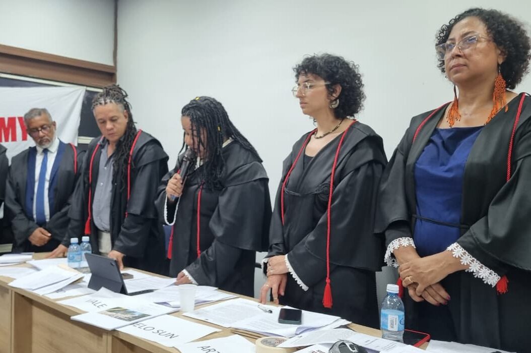 Tribunal simbólico reuniu comunidades da Amazônia que afirmam ser impactadas por atividades de mineração no Pará (Foto: Isabel Harari/Repórter Brasil)