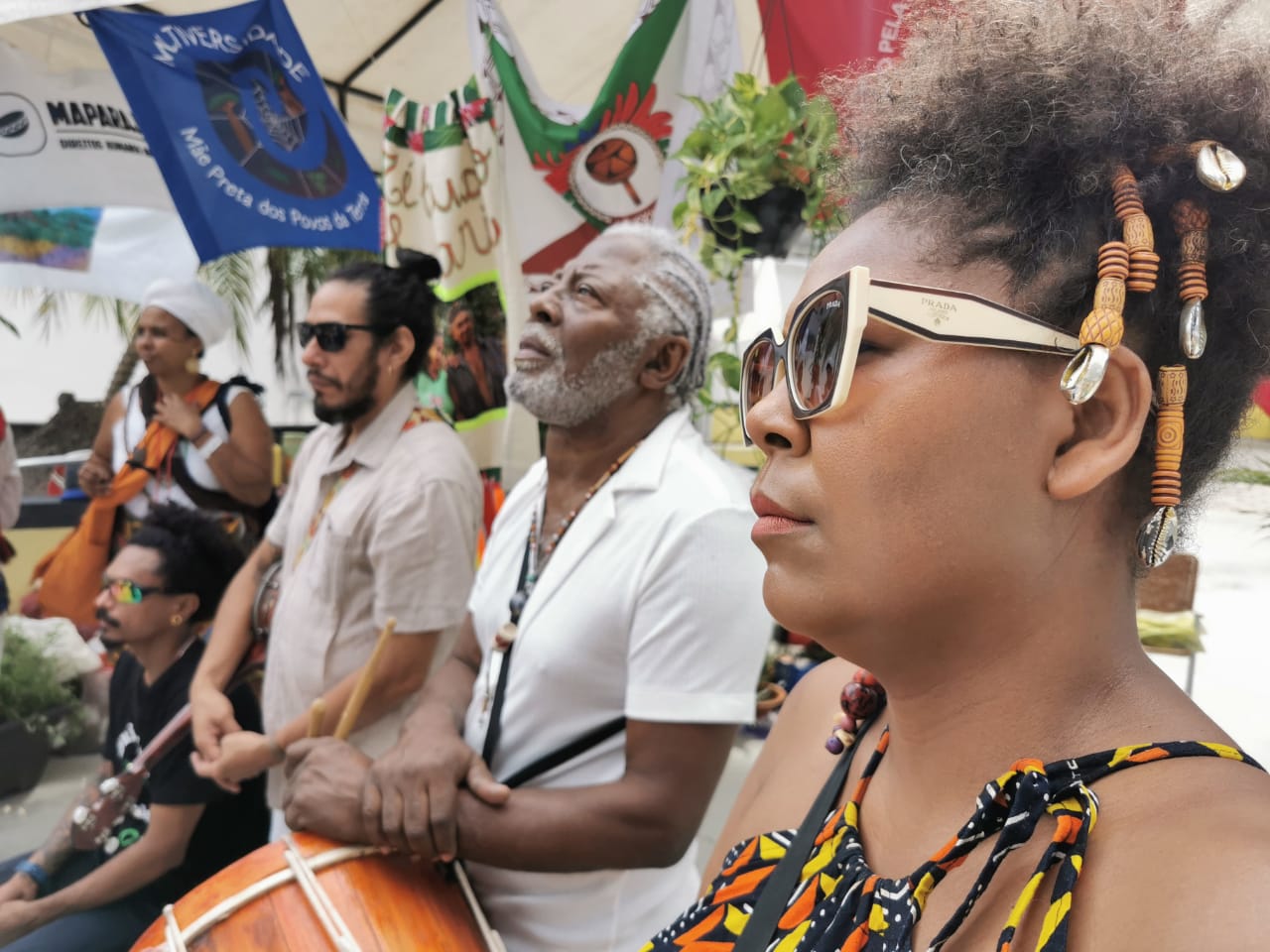 Abertura do Tribunal dos Povos contra o Ecogenocídio, articulado pela COP do Povo em Belém, durante a COP30 (Foto: Fernando Martinho/Repórter Brasil)