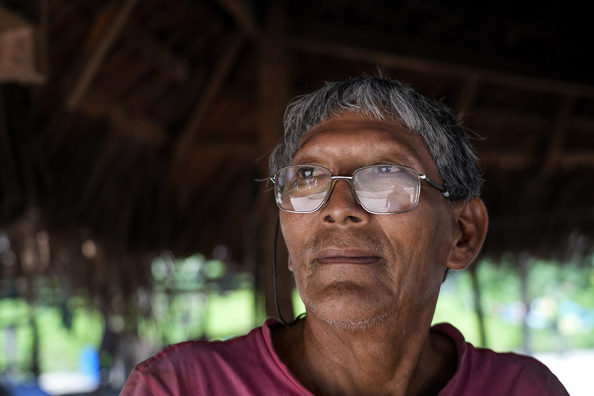 “Quando apareceu essa poluição eu fiquei triste, parece que já está nos matando”, Ky’netxiri Atroari, aldeia Alalaú (Foto: Fernando Martinho /Repórter Brasil)