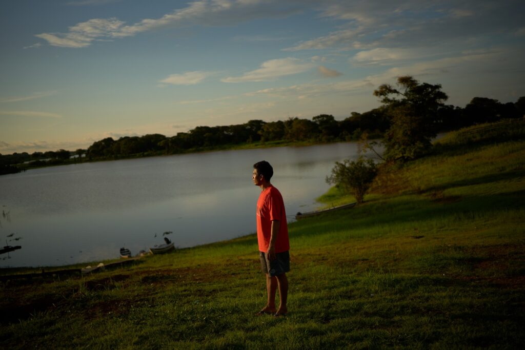 “Estão violando nossos direitos", denuncia o tuxaua da aldeia Soares Filipe Gabriel Mura (Foto: Mariana Greif/Repórter Brasil)