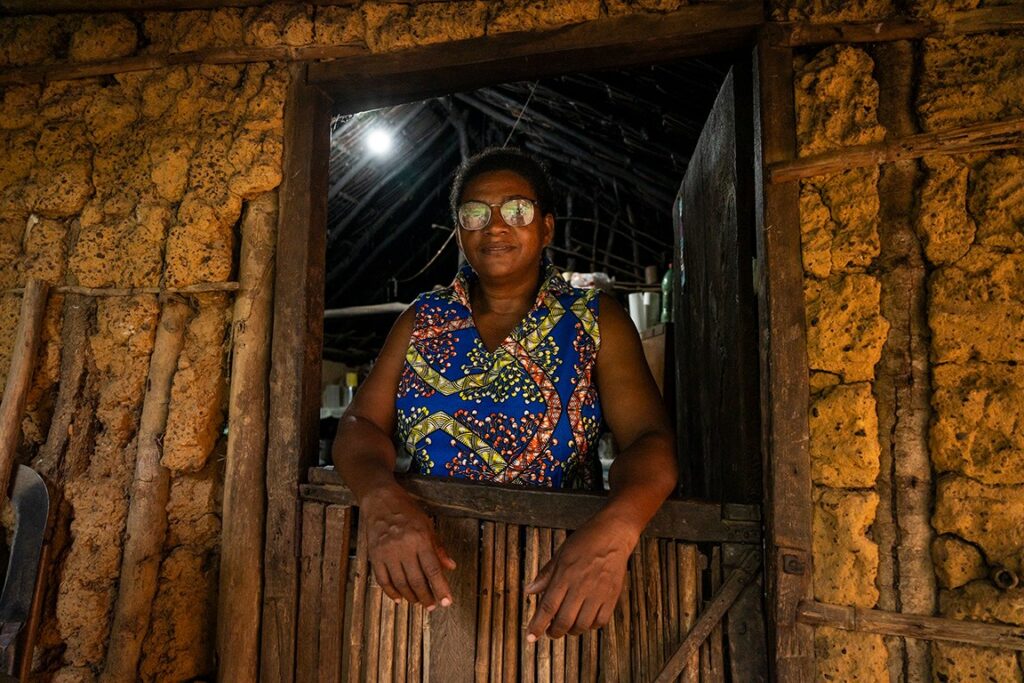 Eliene Crisóstomo, president of the Association of Quilombola Remnants: “We were already here and we were not consulted” (Photo: Fernando Martinho/Repórter Brasil)