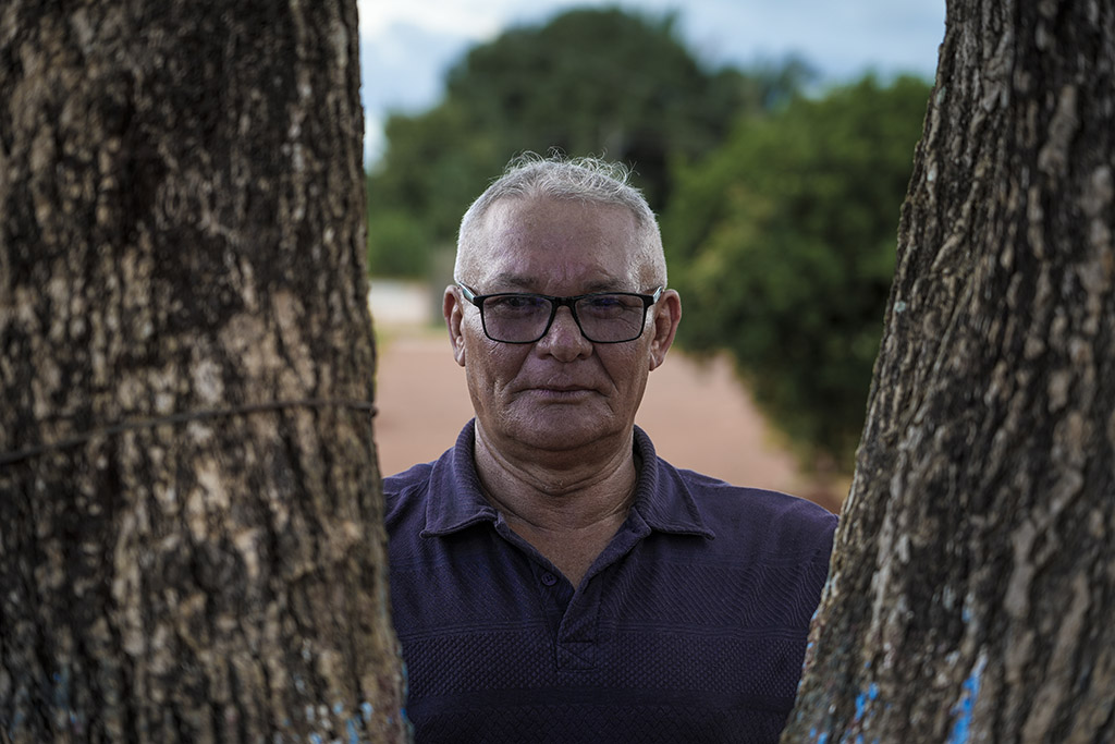 Eldorado do Carajás, Pará, Brasil 09-04-2026 Retrato de Luiz de Lima Oliveira, ex-vereador de Eldorado do Carajás, no Assentamento 17 de Abril, localizado em Eldorado do Carajás (PA), que é um símbolo histórico do MST, criado após o massacre de 1996 na Fazenda Macaxeira. Série de reportagens sobre os 30 anos do "Massacre de Eldorado do Carajás". Fotos: Fernando Martinho.