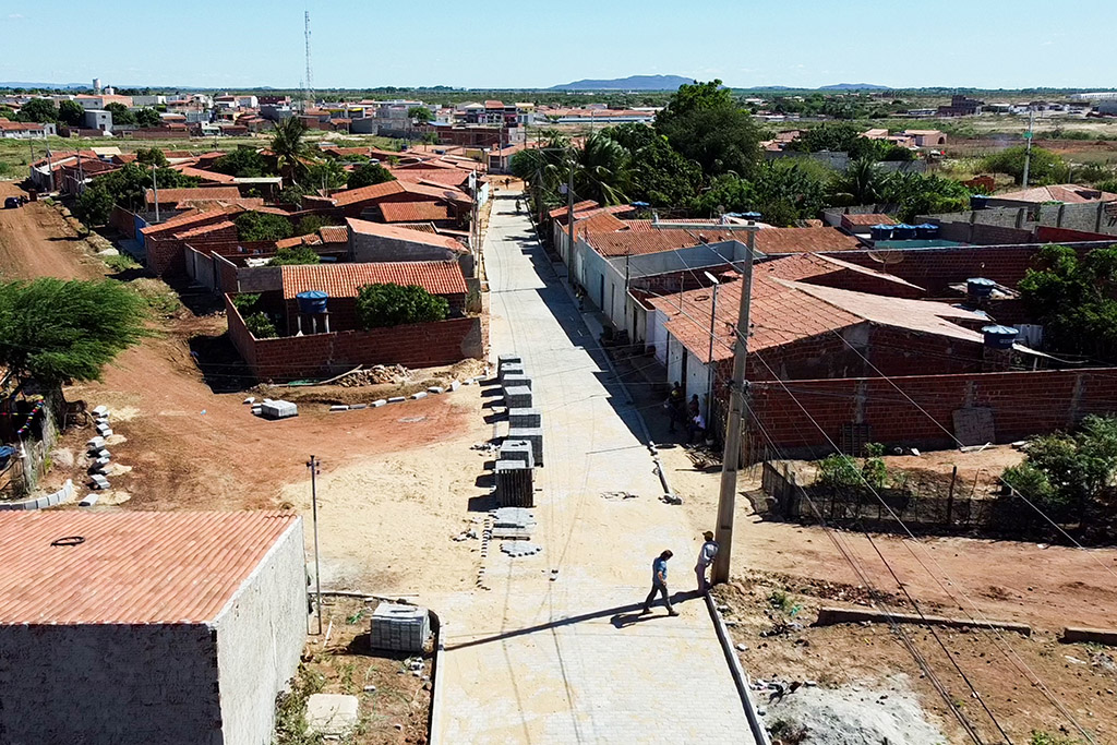Calçamento foi temporariamente paralisado após autuação por trabalho análogo à escravidão (Foto: Pedro Stropasolas/Repórter Brasil)