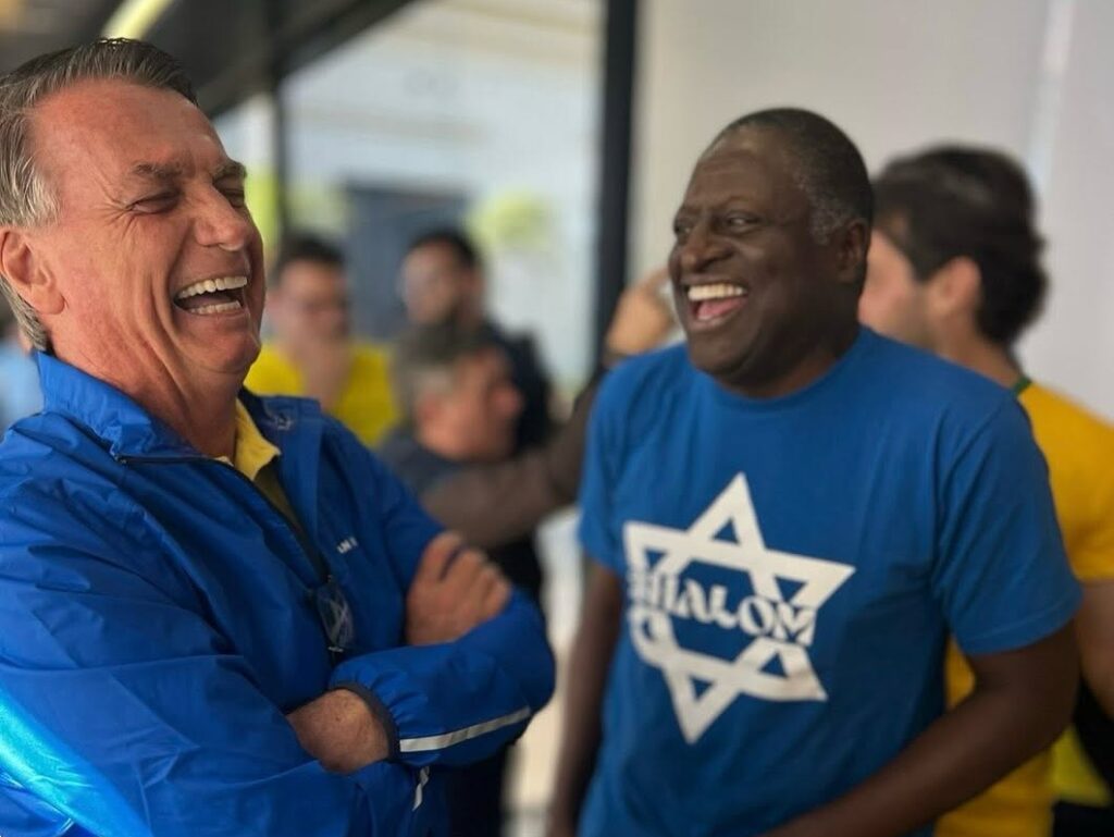 Foto: Reprodução/Facebook de Hélio Lopes