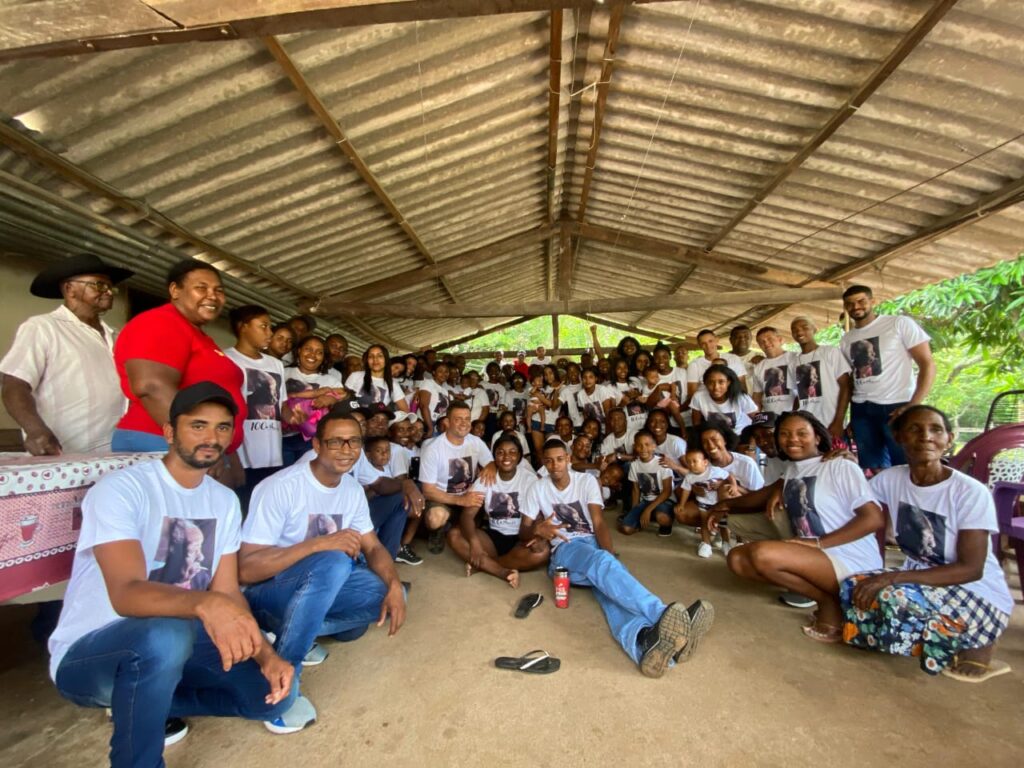 Há 20 anos à espera da titulação, o Quilombo Família Magalhães, no norte de Goiás, vê avançar projeto de mineração de terras raras da empresa canadense Aclara Resources (Foto: Arquivo Pessoal)